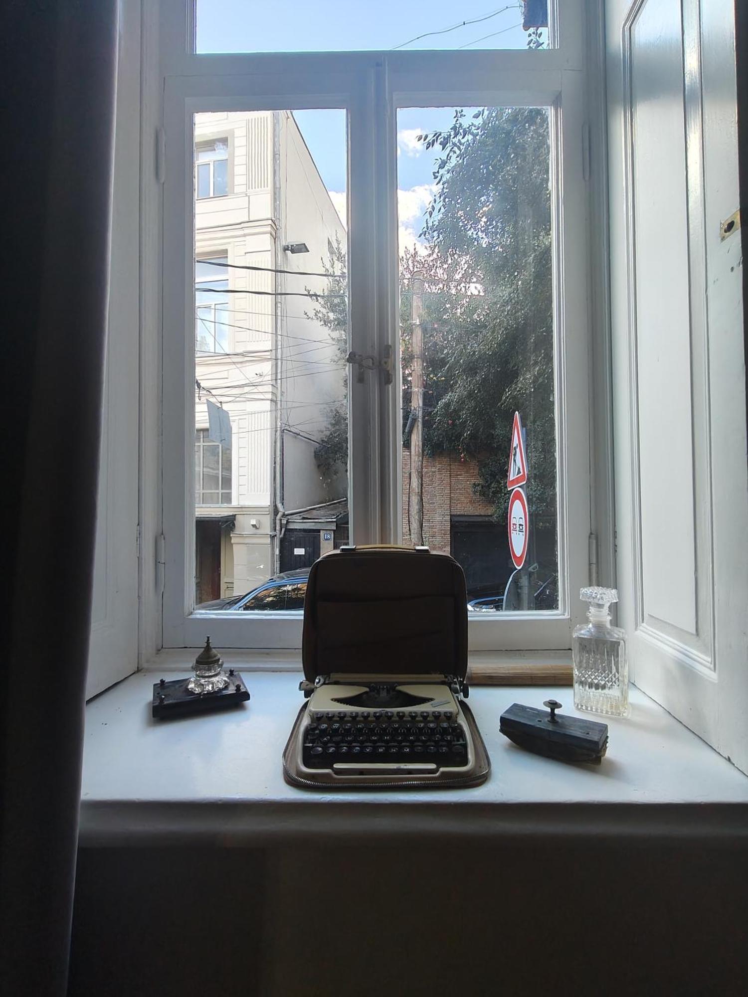 Ambience Hostel & Apartments Tbilisi Ngoại thất bức ảnh